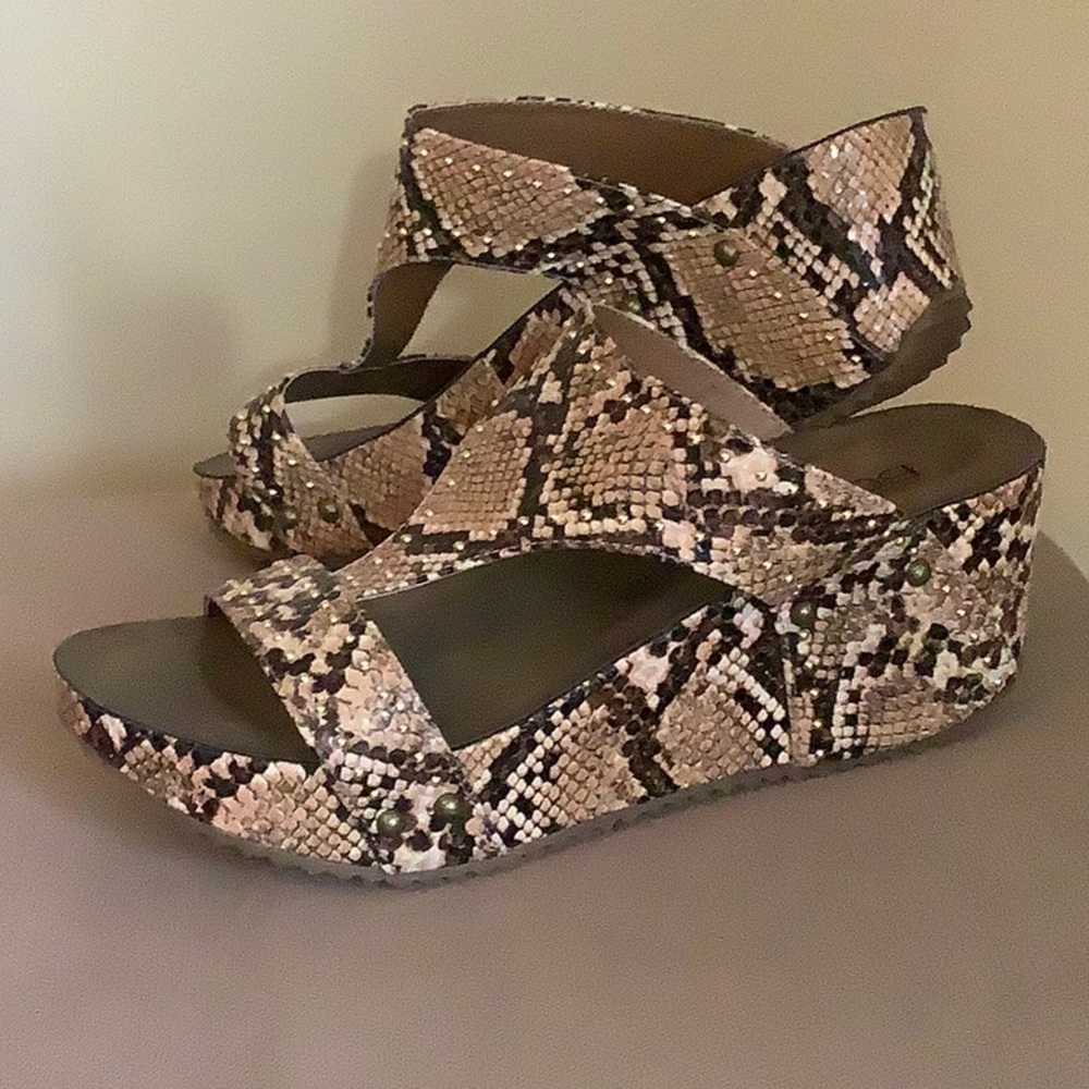Boutique by Corey’s Wedges